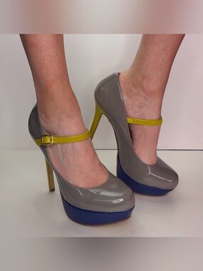 Steve Madden P-Tiger Pump
